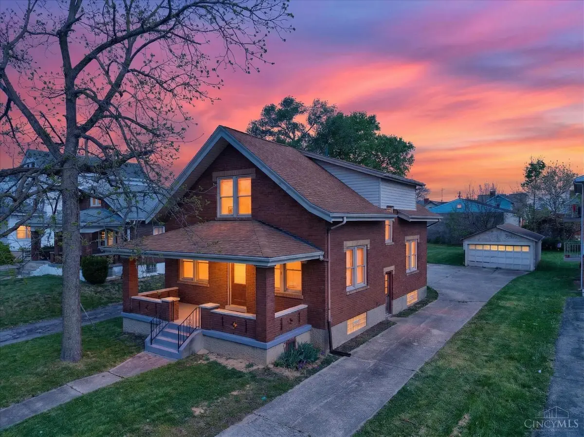 1586 W Galbraith Road, North College Hill, OH 45231 - #1