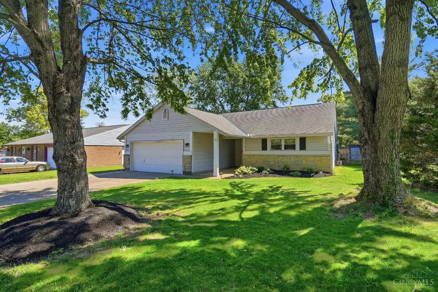 9262 White Pine Drive, Loveland, OH 45140 - #3