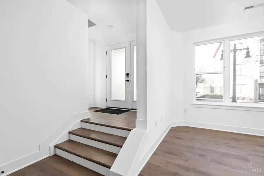 3020 Woodburn Avenue, Cincinnati, OH 45206 - #3