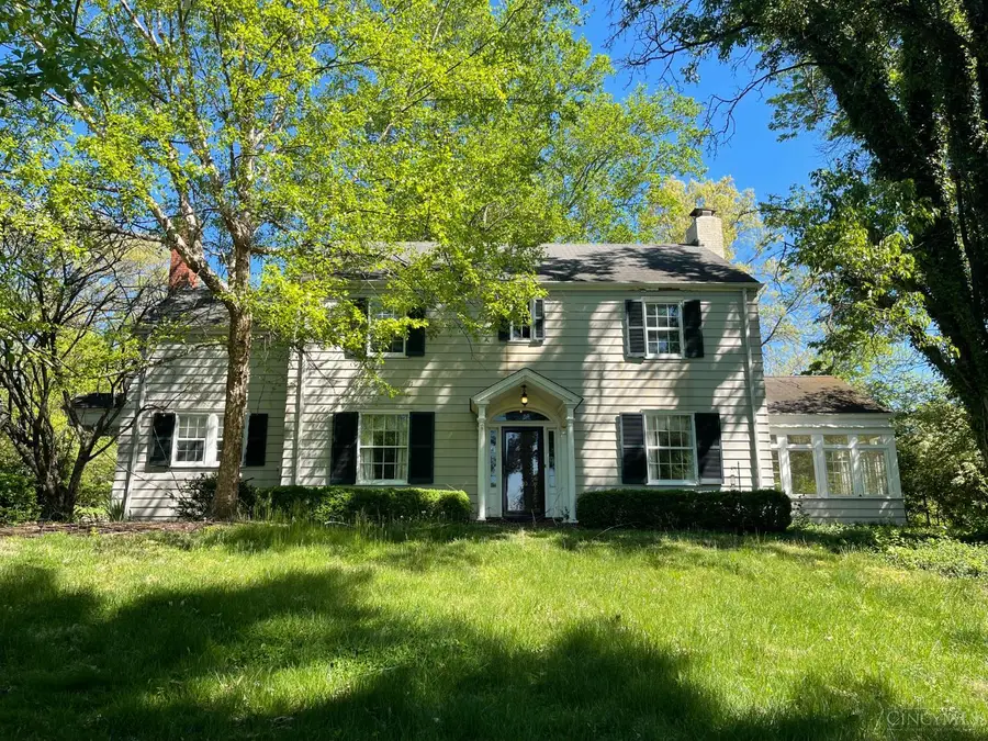 190 Mount Pleasant Avenue, Wyoming, OH 45215 - #2