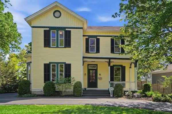 55 Mt Pleasant Avenue, Wyoming, OH 45215