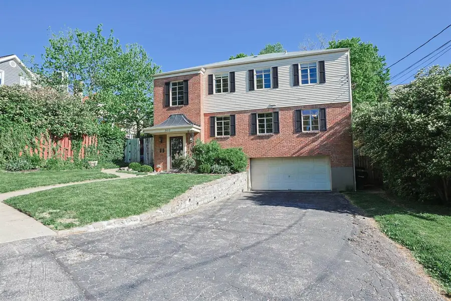 3012 Kinmont Street, Cincinnati, OH 45208 - #2