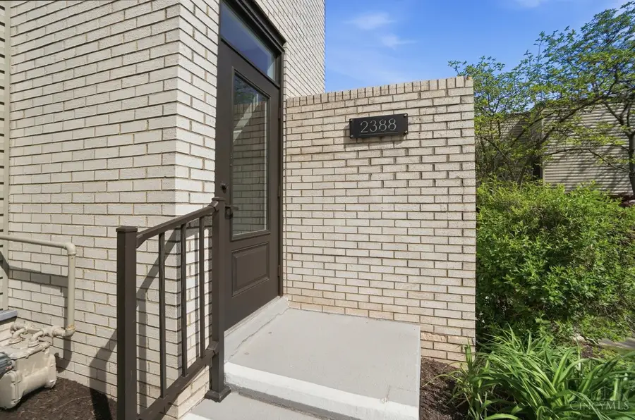 2388 Dana Avenue, Cincinnati, OH 45208 - #3