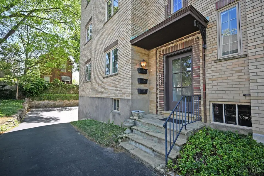 1338 Paxton Avenue #3, Cincinnati, OH 45208 - #3