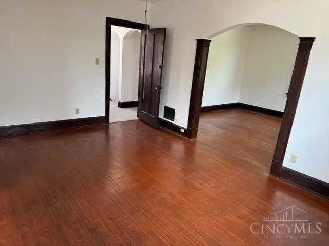 4925 Ralph Avenue, Cincinnati, OH 45238 - #3