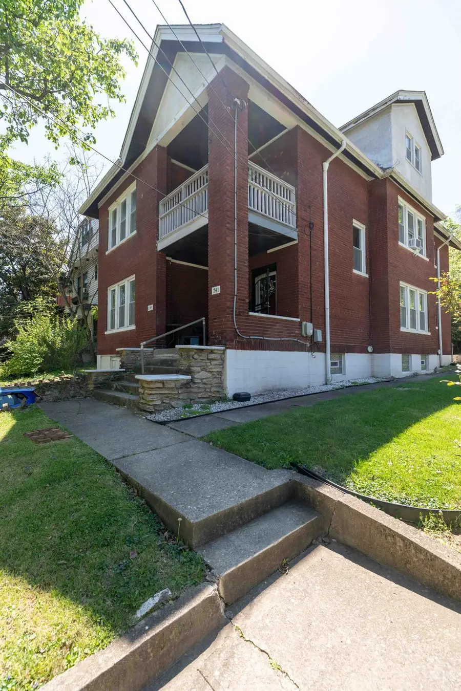 741 E Mitchell Avenue, Cincinnati, OH 45229 - #3