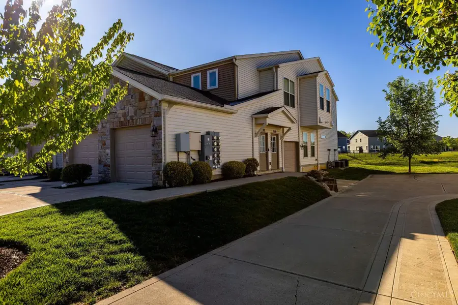 7282 Villa Lane, New Baltimore, OH 45030 - #3