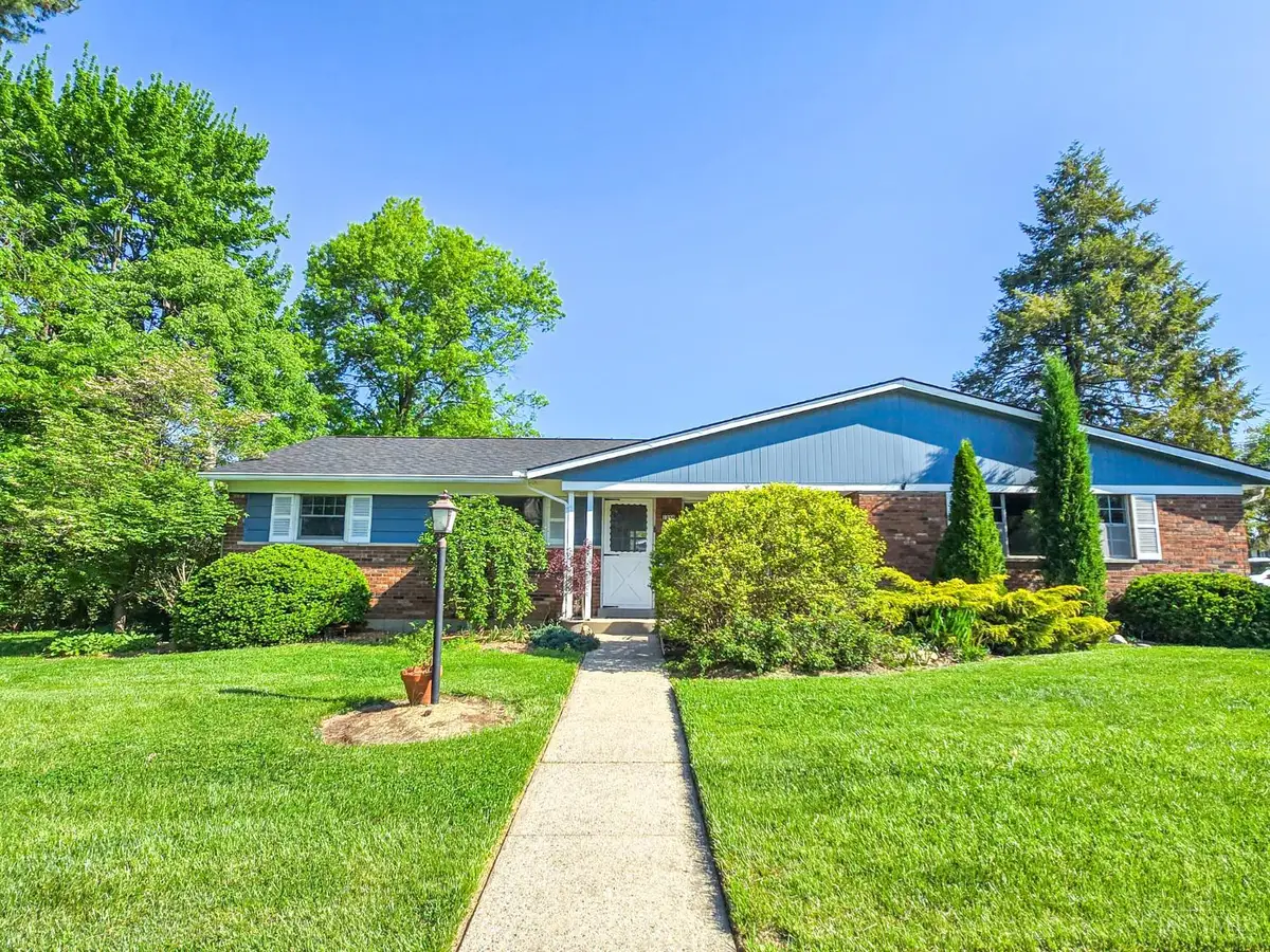 1058 Pinehollow Lane, Finneytown, OH 45231 - #1