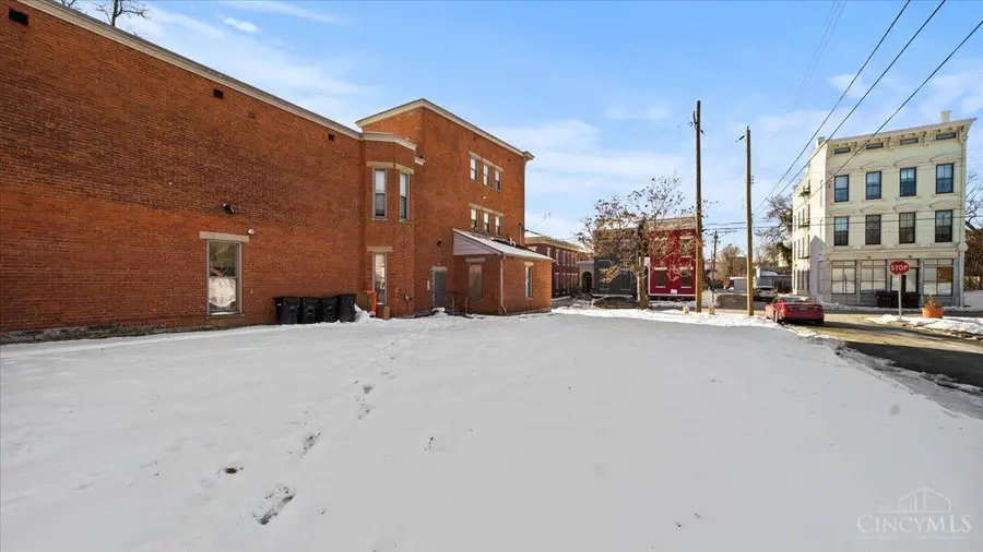 1816 Baymiller Street, Cincinnati, OH 45214 - #2