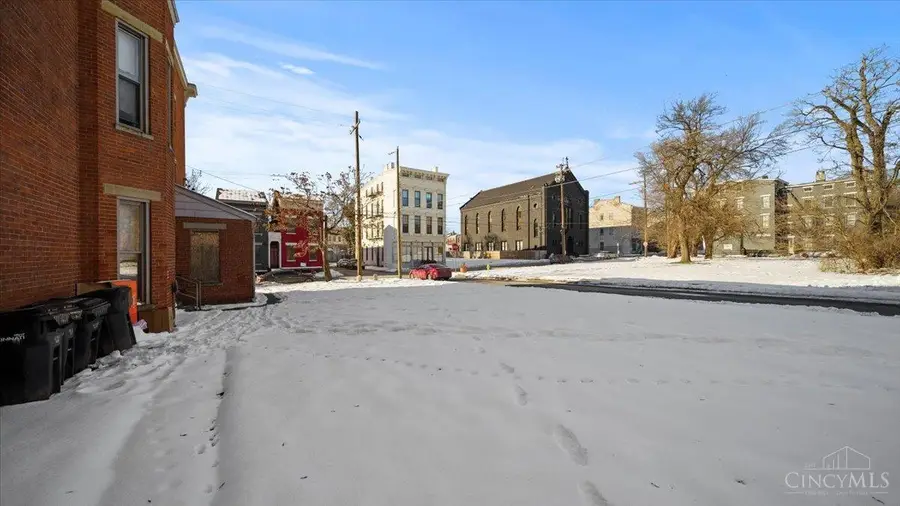 1816 Baymiller Street, Cincinnati, OH 45214 - #3