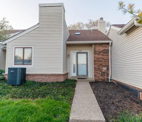 206 Sherwood Green Court, Mason, OH 45040