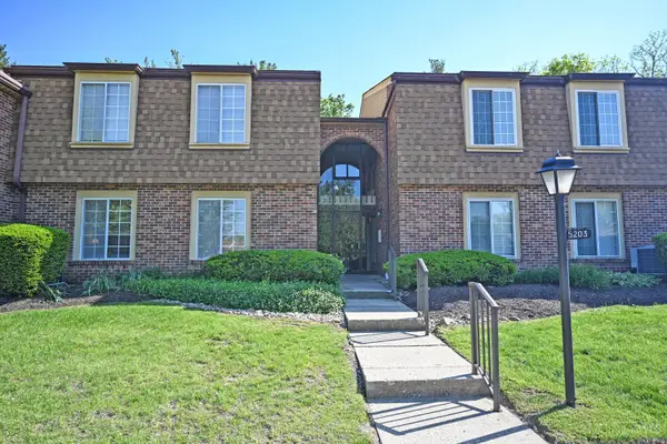 5203 Eaglesnest Drive S #91, Green Twp, OH 45248