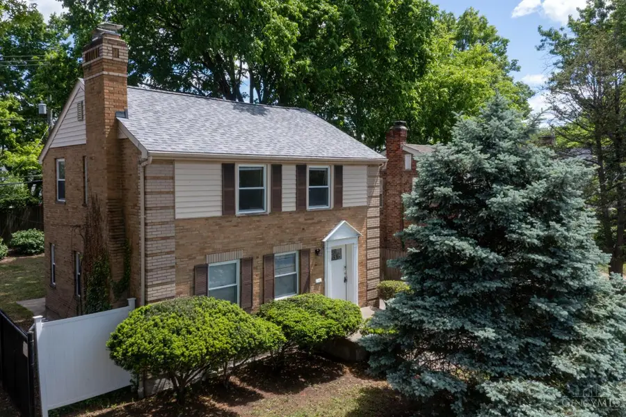 7260 Eastlawn Drive, Cincinnati, OH 45237 - #2