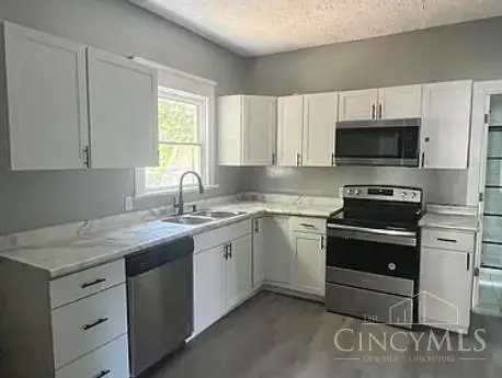 2204 Superior Avenue, Middletown, OH 45044 - #2