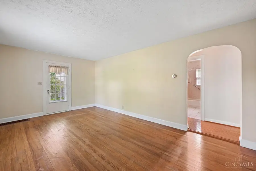 5100 Winton Road, Fairfield, OH 45014 - #3