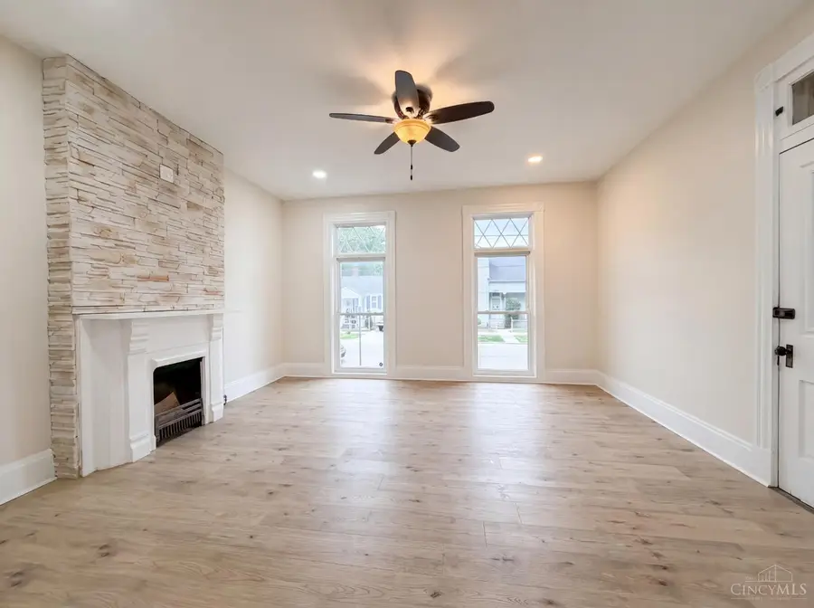 233 S C Street, Hamilton, OH 45013 - #3