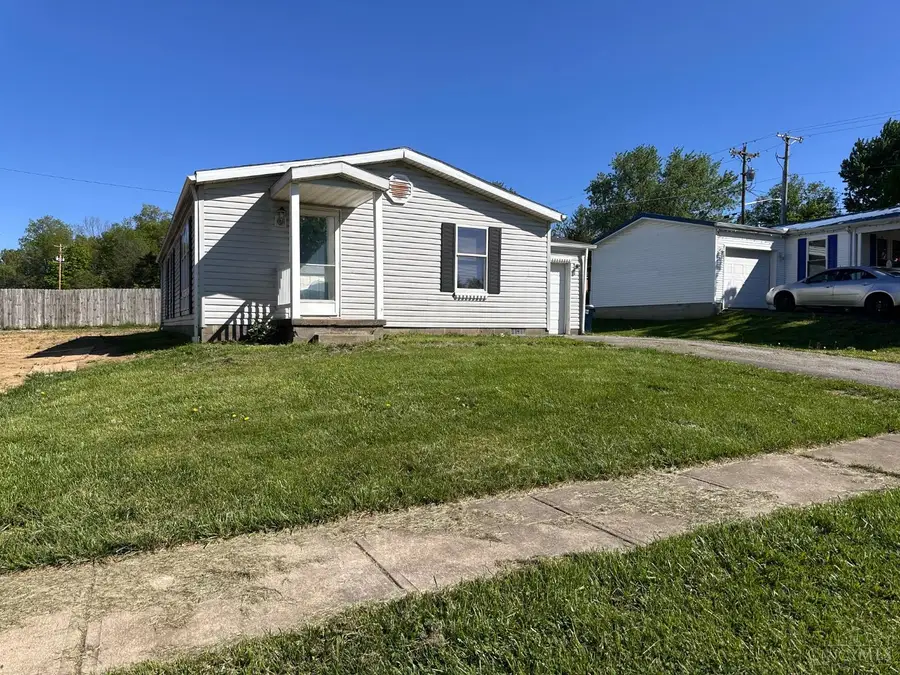 102 Maple Run Drive, Hillsboro, OH 45133 - #2