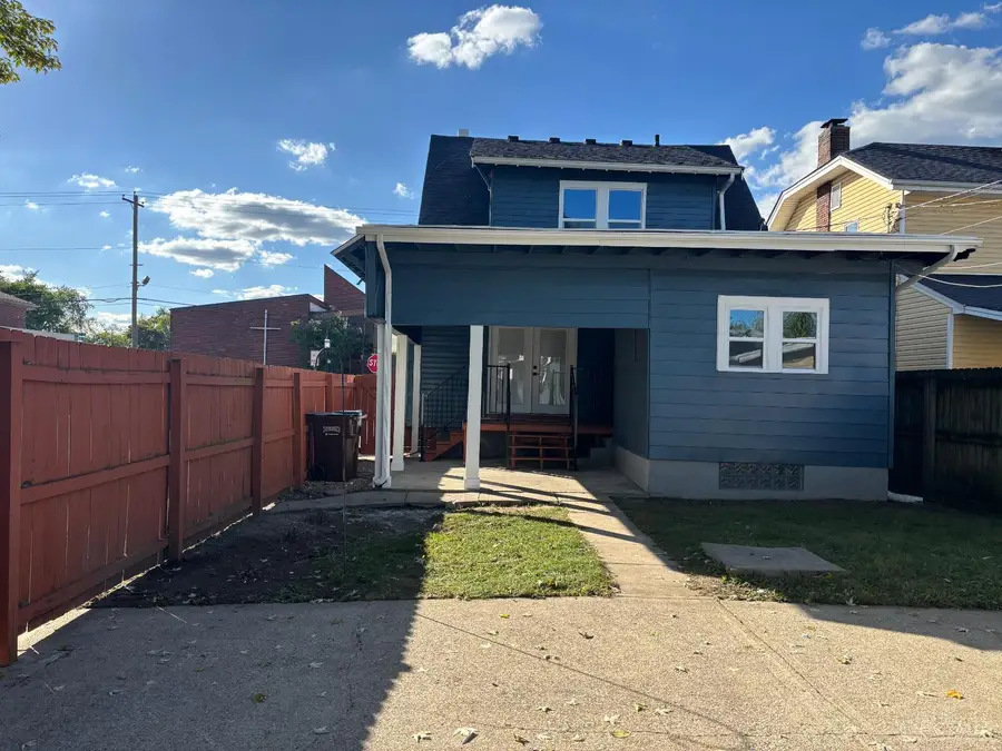 2052 Pleasant Avenue, Hamilton, OH 45015 - #2