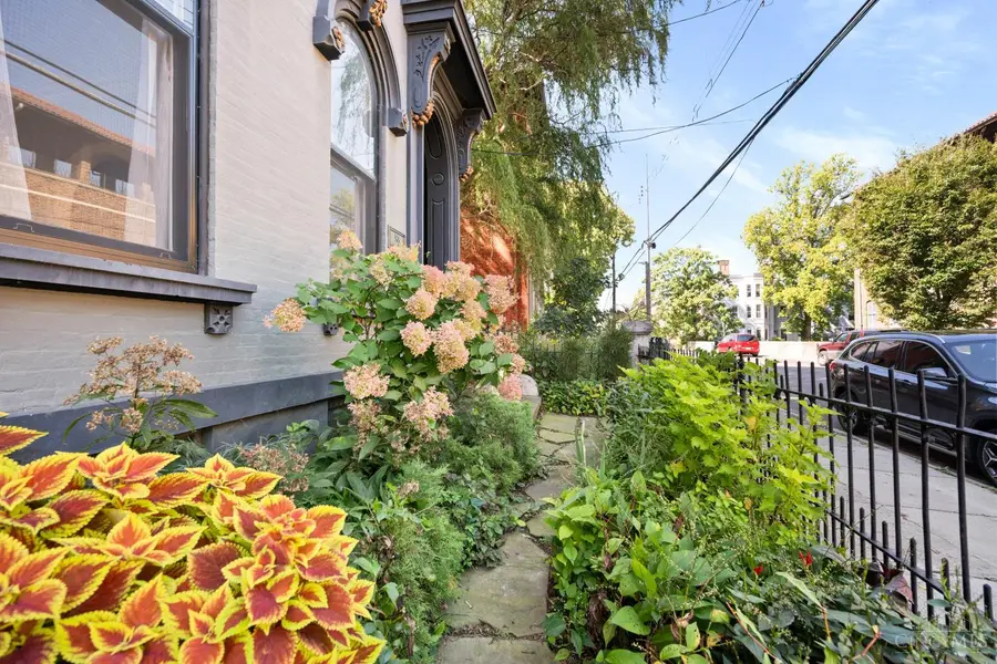 909 Dayton Street, Cincinnati, OH 45214 - #3