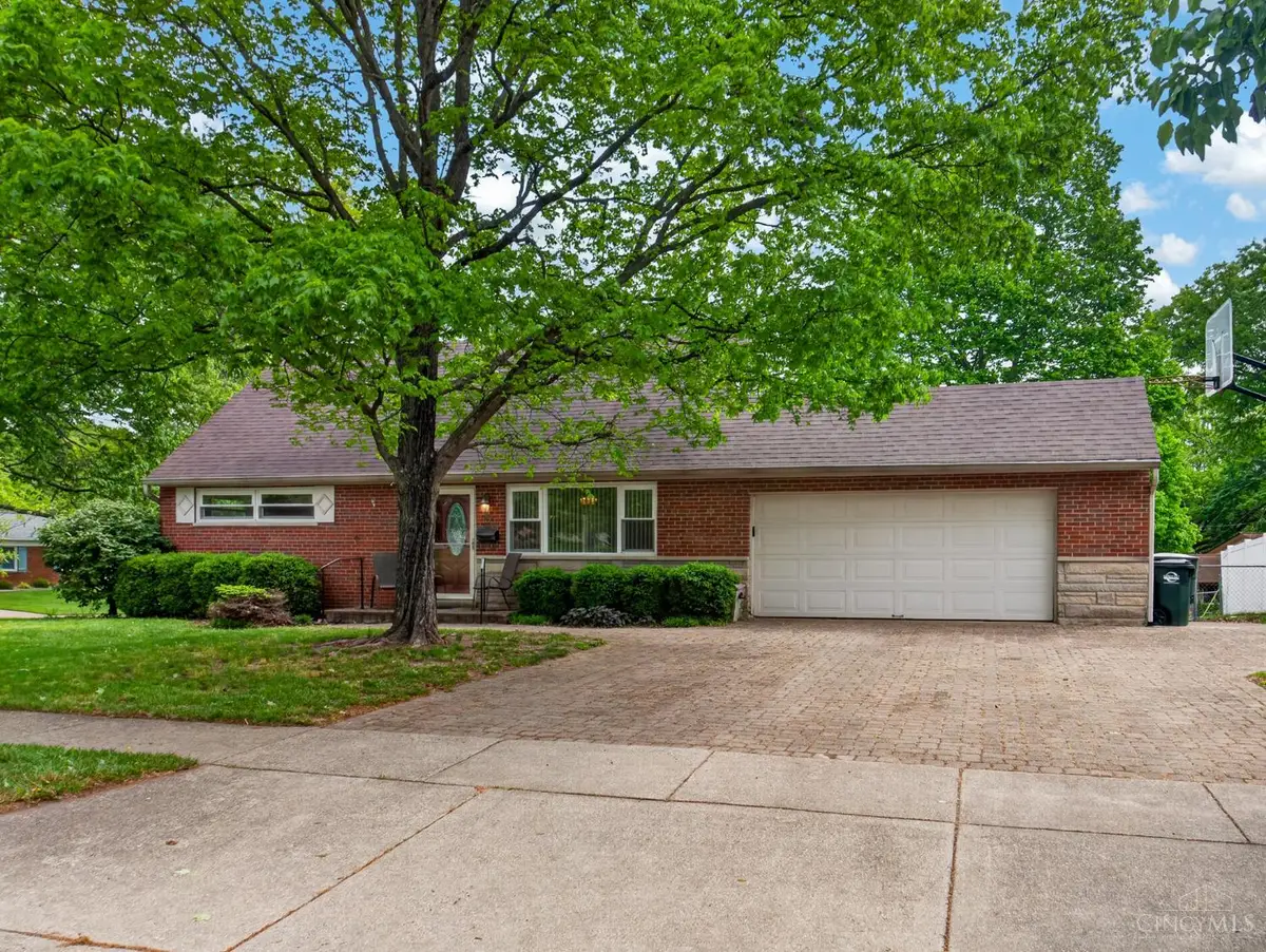 5 Jewel Lane, Greenhills, OH 45218 - #1