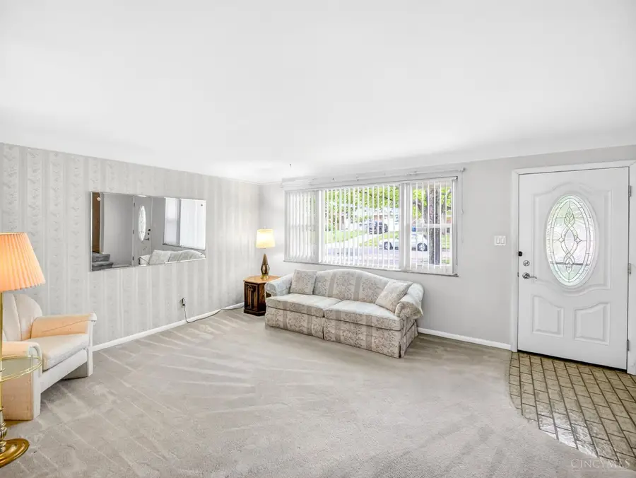 5 Jewel Lane, Greenhills, OH 45218 - #2