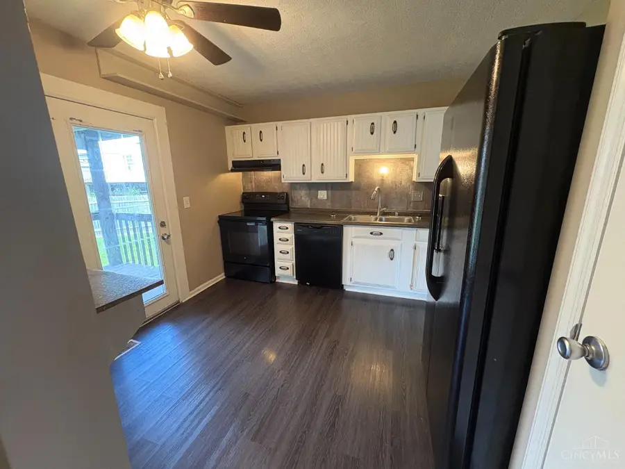 253 Greenwell Avenue, Delhi Hills, OH 45238 - #3