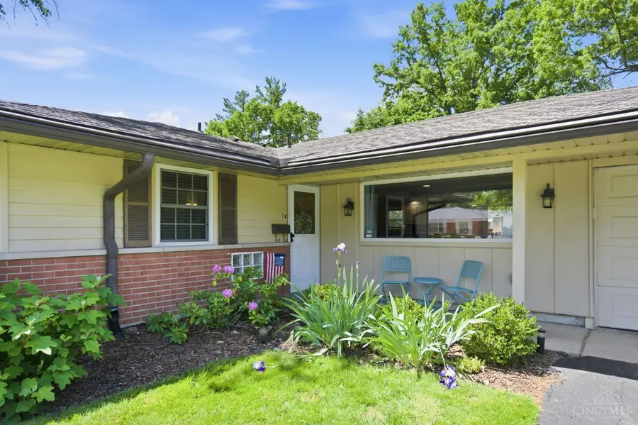 207 Brandenburg Drive, Loveland, OH 45140 - #3