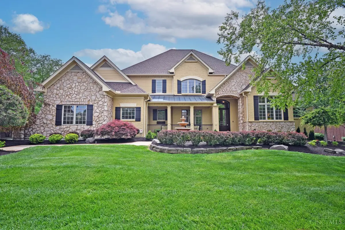 4911 Chestnut Hill Drive, Deerfield, OH 45040 - #1