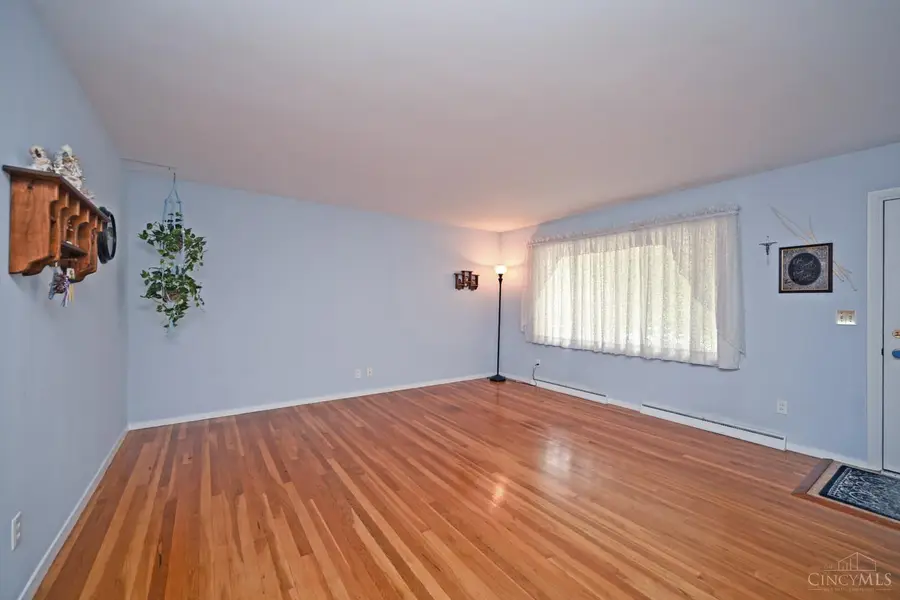 8422 Chesswood Drive, Colerain, OH 45239 - #3