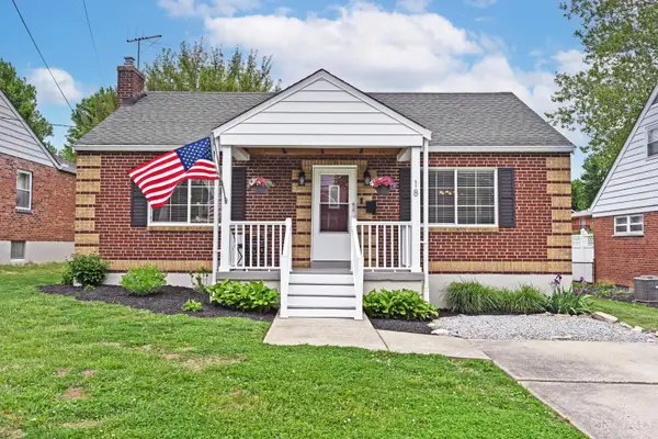 18 Crestmont Drive, Reading, OH 45215