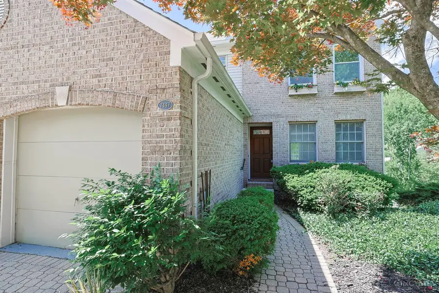 7447 Muchmore Close, Columbia, OH 45243 - #3