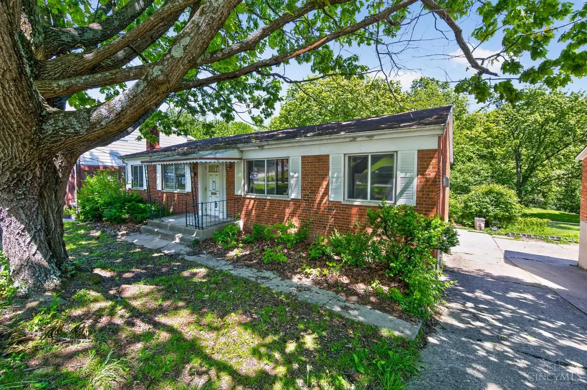 2824 Lafeuille Avenue, Cincinnati, OH 45211 - #1