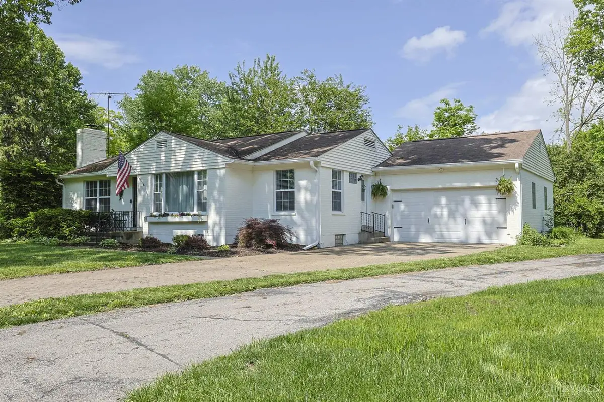 1530 Maple Avenue, Wyoming, OH 45215 - #1