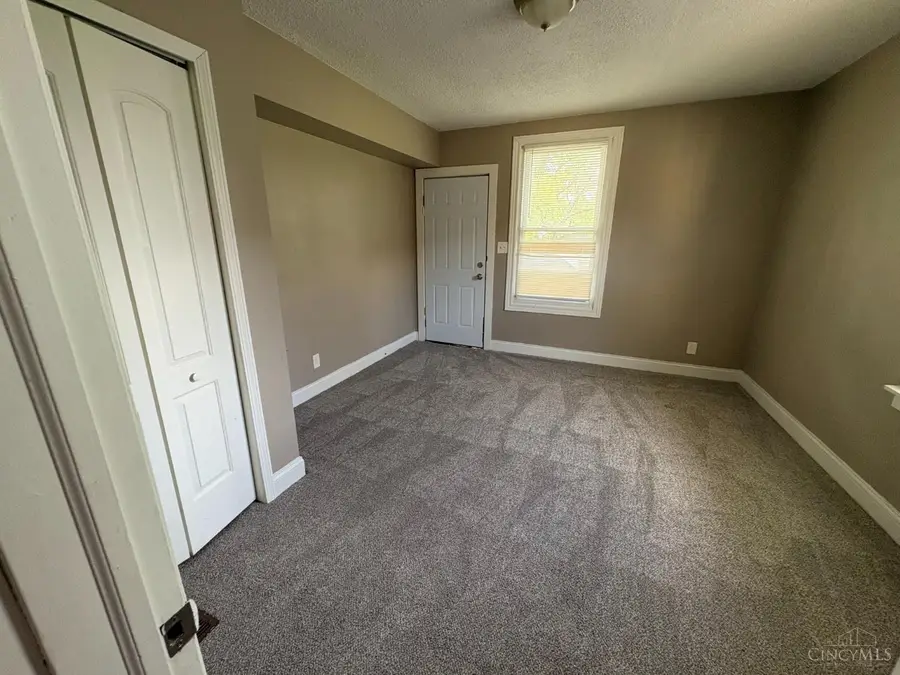 717 Mulberry Street, Lockland, OH 45215 - #3