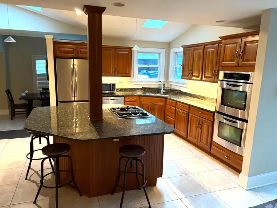 715 Brooks Avenue, Wyoming, OH 45215 - #2