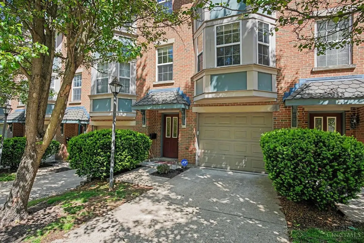 610 Clemmer Avenue #6, Cincinnati, OH 45219 - #1