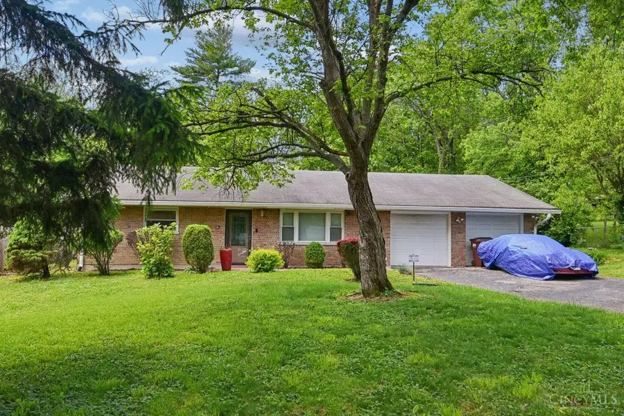 9613 Kosta Drive, Springfield, OH 45231 - #3