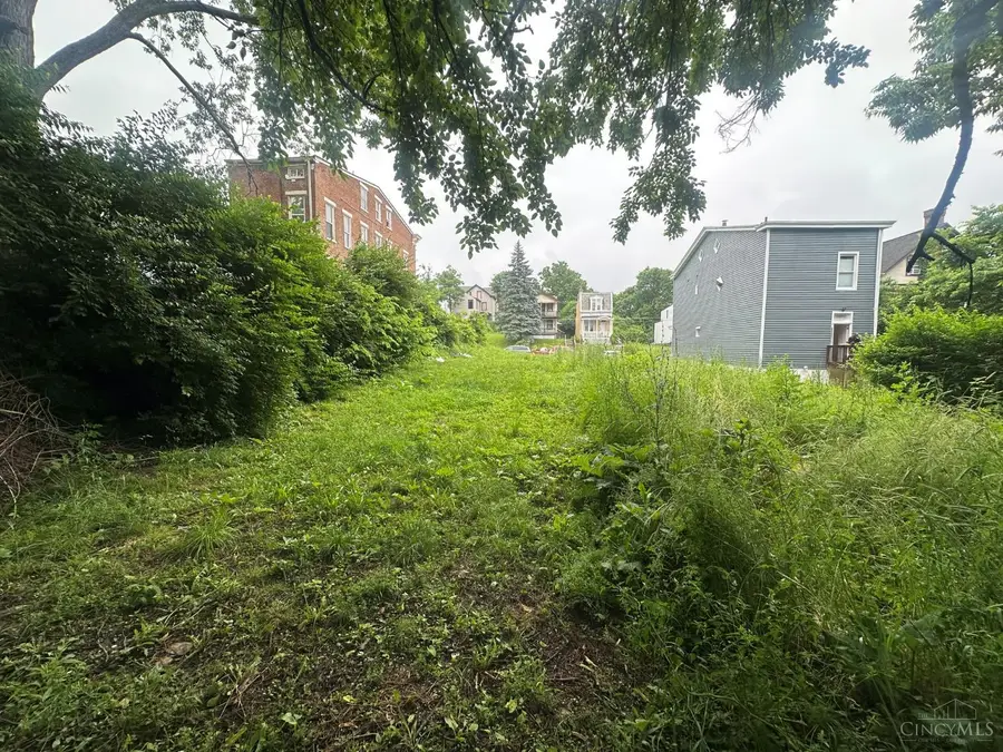 963 Wells Street, Cincinnati, OH 45205 - #3