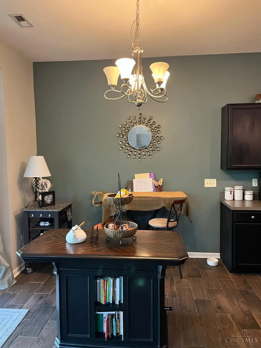 7750 Bridge Point Drive #11-30, Green, OH 45248 - #3