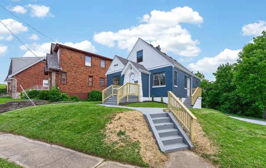 4229 Harding Avenue, Cheviot, OH 45211 - #2