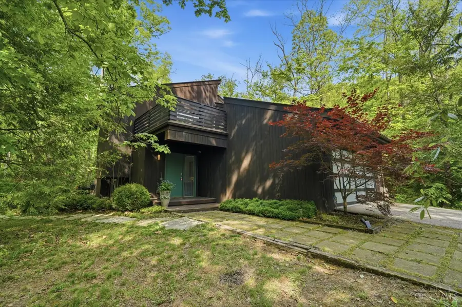 454 8 Mile Road, Cincinnati, OH 45255 - #3