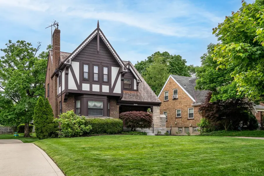 3846 Drakewood Drive, Cincinnati, OH 45209 - #3