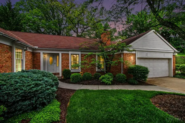 3080 Country Woods Lane, Green Twp, OH 45248