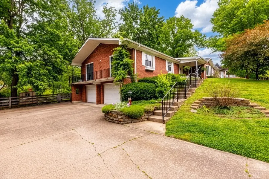 421 Diana Avenue, Batavia, OH 45103 - #2