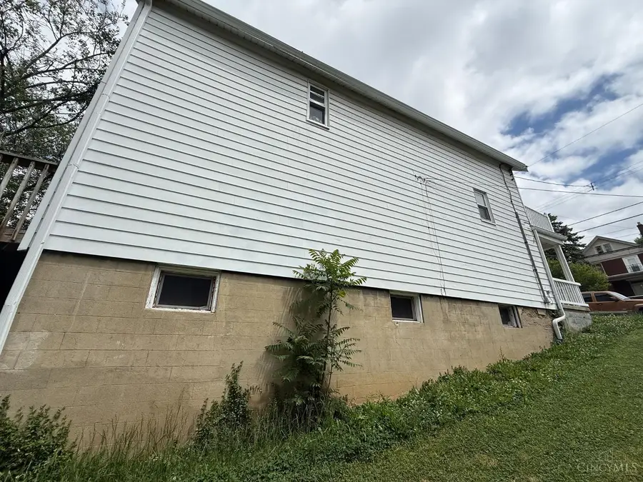 617 Trenton, Cincinnati, OH 45205 - #2