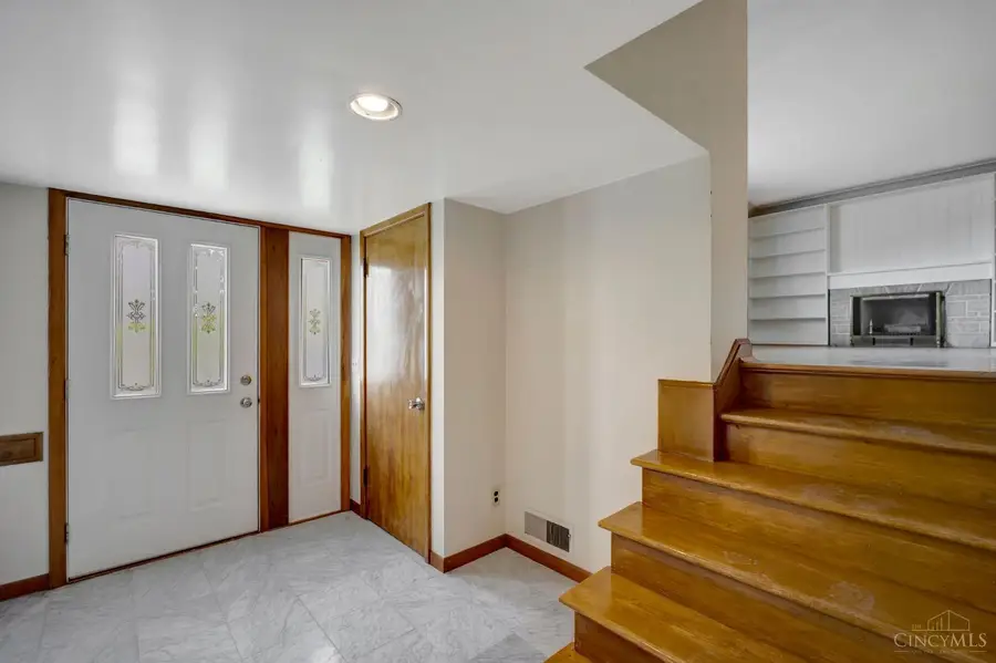 702 W Sharon Road, Forest Park, OH 45240 - #3