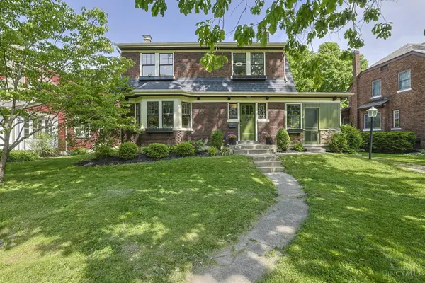 96 Burns Avenue, Wyoming, OH 45215