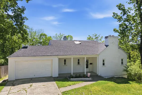 2400 Homestead Place, Cincinnati, OH 45211