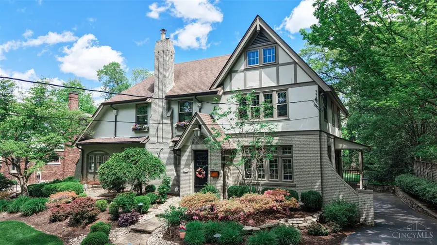 148 Burns Avenue, Wyoming, OH 45215 - #3