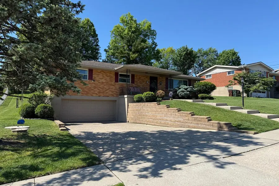 3897 Robinhill Drive, Monfort Heights, OH 45211 - #3